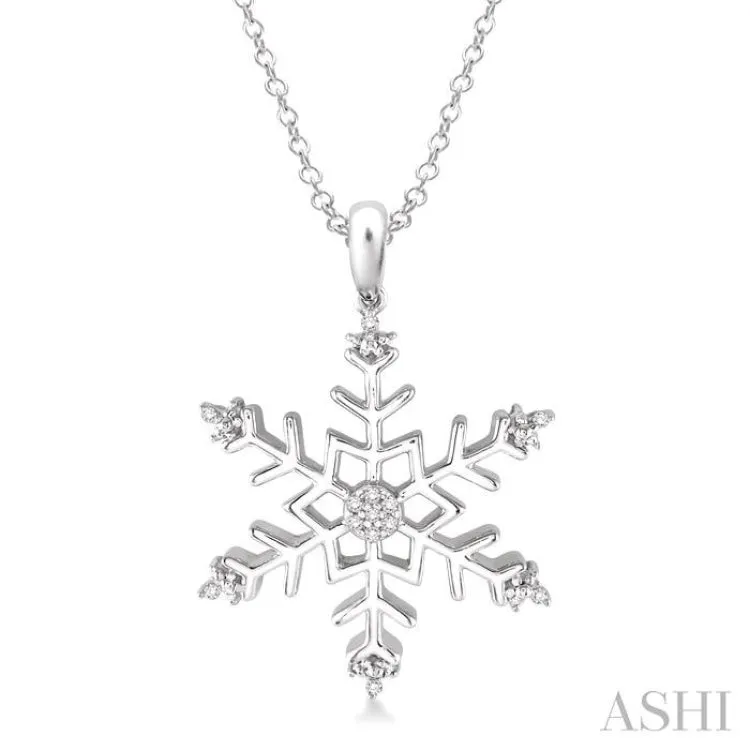 1/20 Ctw Single Cut Diamond Snow Flakes Pendant in Sterling Silver with Chain