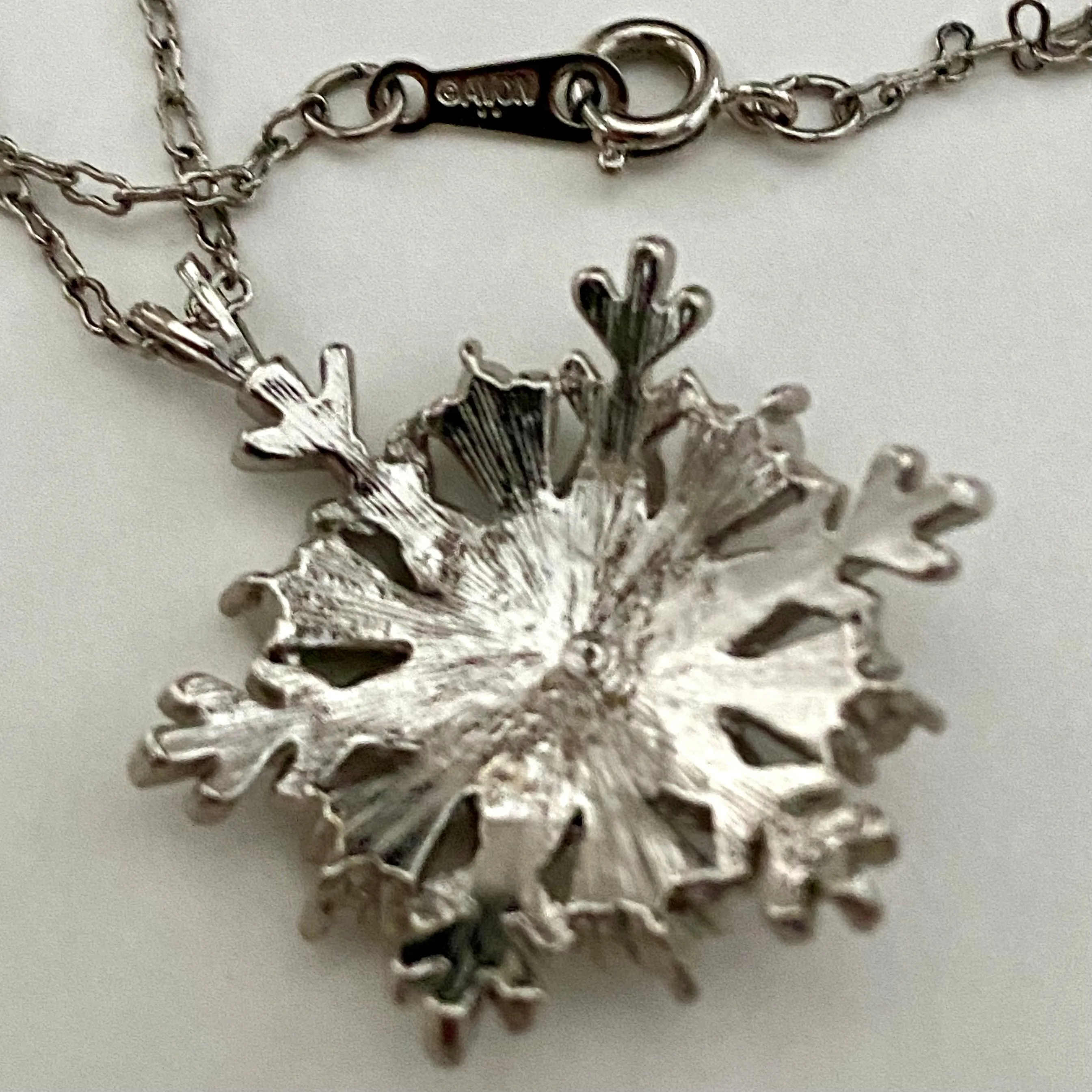 1988 Avon Glistening Snowflake Necklace