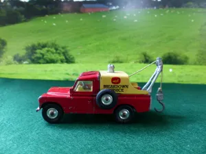 417S Land Rover Breakdown Truck with Type 1 Jib