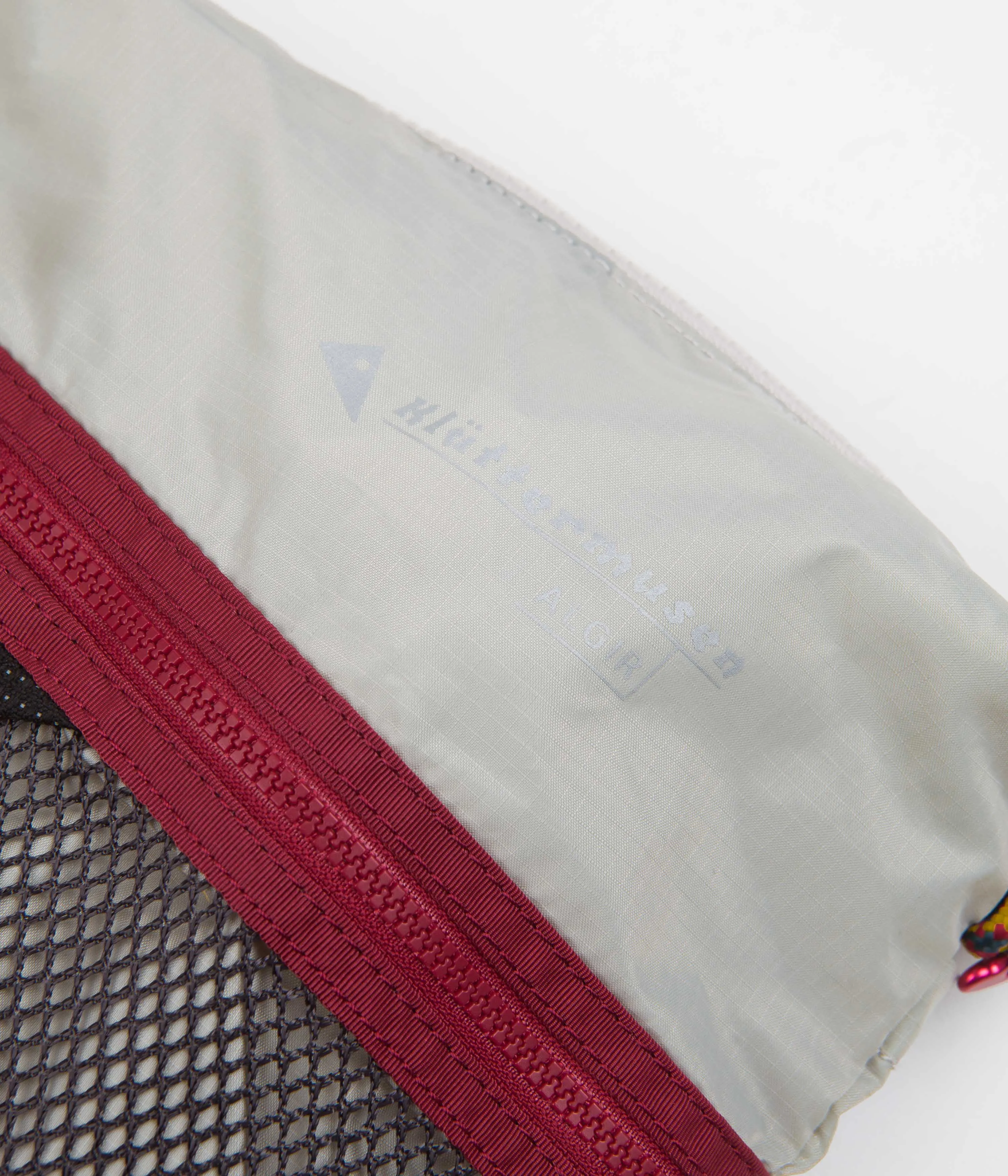 Klattermusen Algir Multislots Bag - Dove Grey