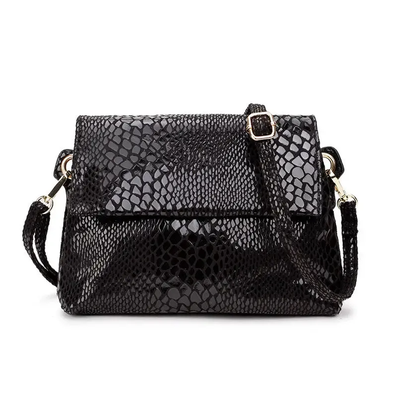 Snake Pattern Small Bag with Trendy Design & Spacious Interior - 23x20x5.5 CM